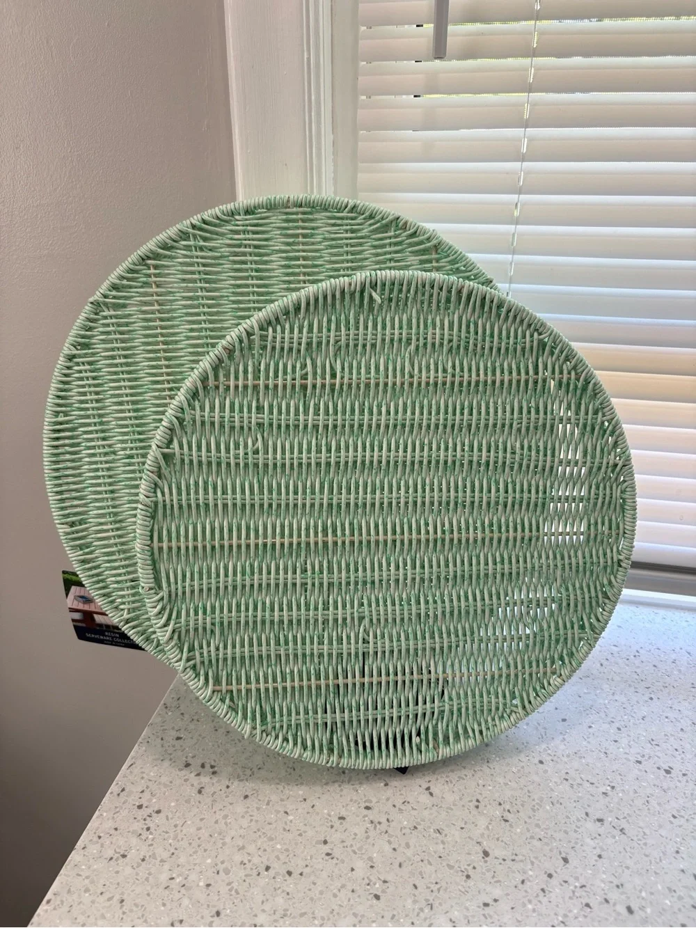 NWT Nautica Mint Resin Woven Round Serving Tray Set